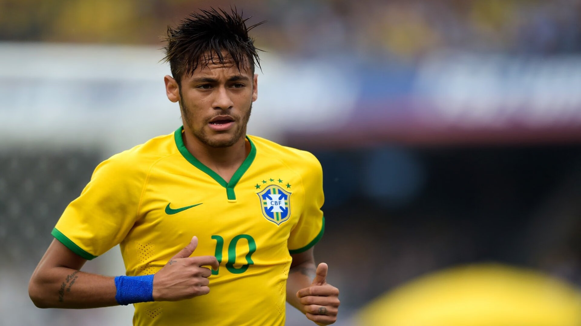 开云ios下载-塞内加尔青少年马术选手在2024年全国青少年马术锦标赛中表现出色，获得多项荣誉。